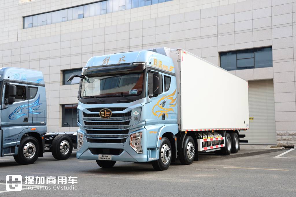 全新鹰阵产品发布，鹰途再添三兄弟，一汽解放青汽年中会现场展车实拍