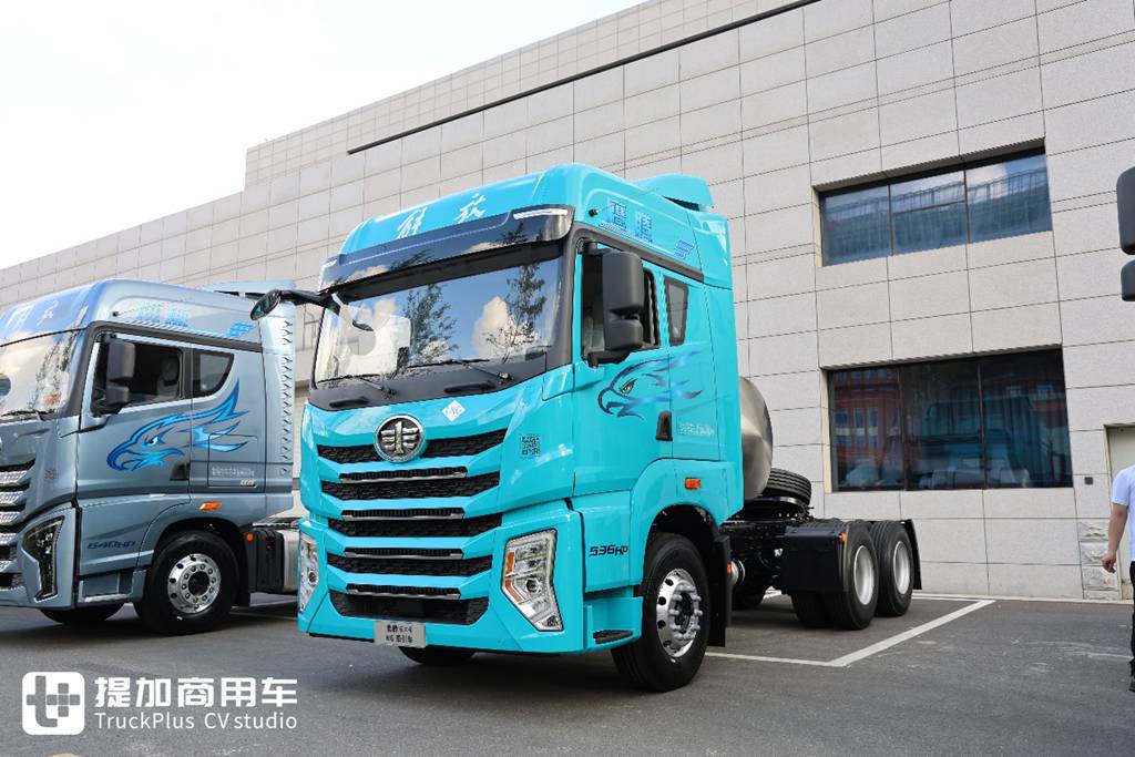 全新鹰阵产品发布，鹰途再添三兄弟，一汽解放青汽年中会现场展车实拍