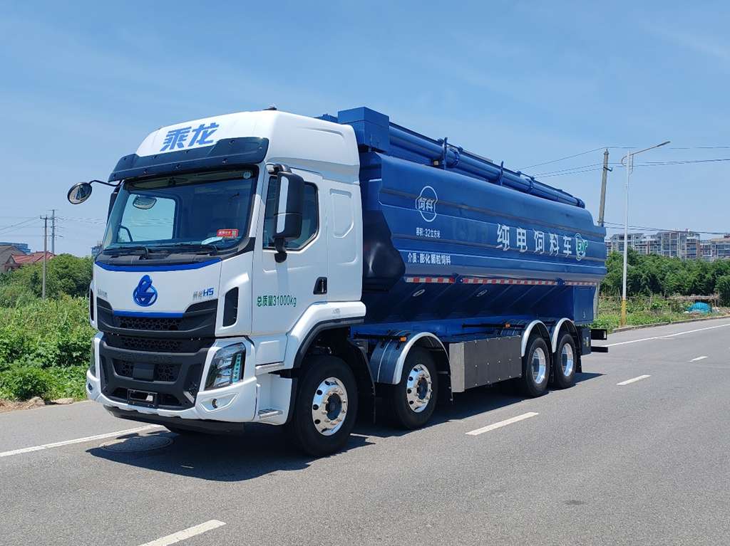 乘龙H5电动饲料车：省钱高效，助您“粮草”无忧