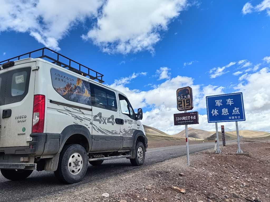 山哥：烂路难行？不存在的，欧霸·山海干的就是烂路！