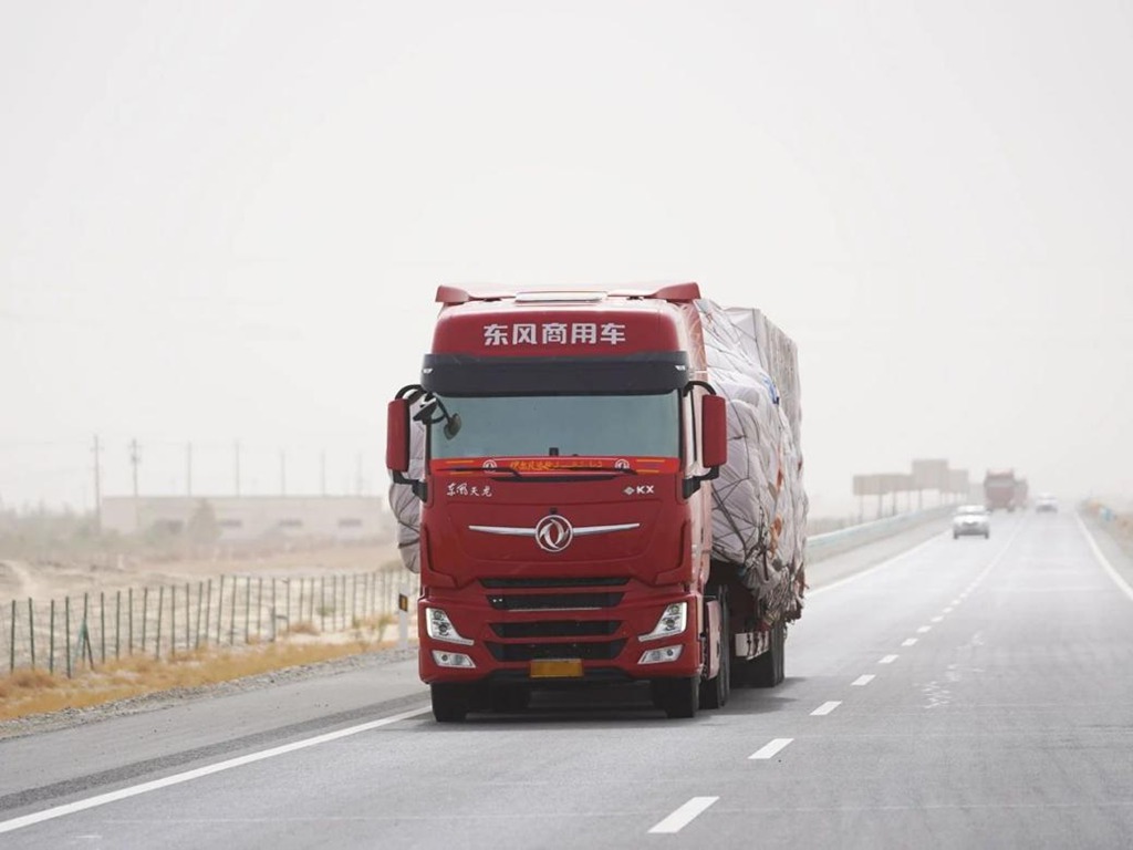 东风康明斯天然气一体化动力链综合路况实测圆满收官：“既快又省”无惧征途！