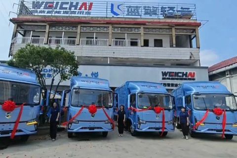 潍柴蓝擎X7新一代轻卡南昌批量交付，实力印证用户口碑！