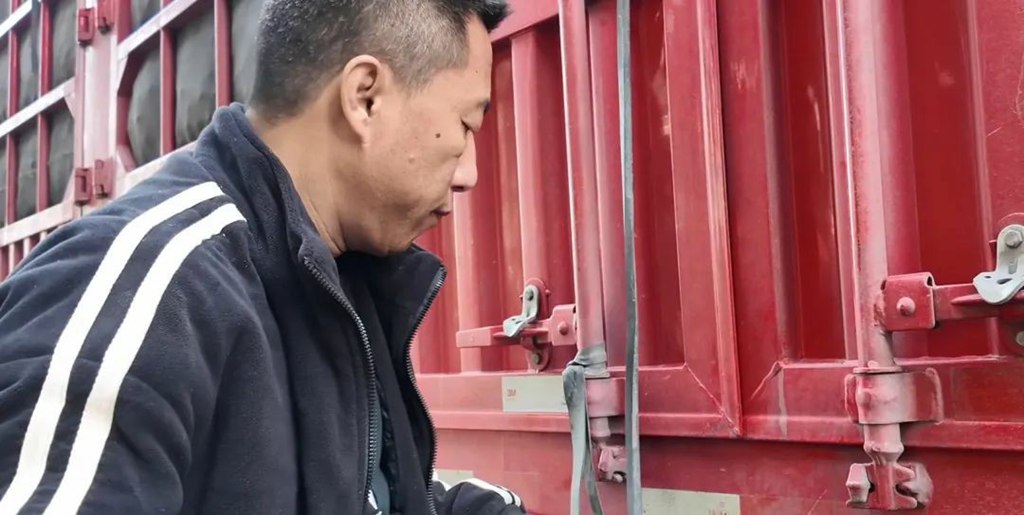 煤炭运输老司机：东风天龙KL自动挡，让每一公里都更轻松、更赚钱！