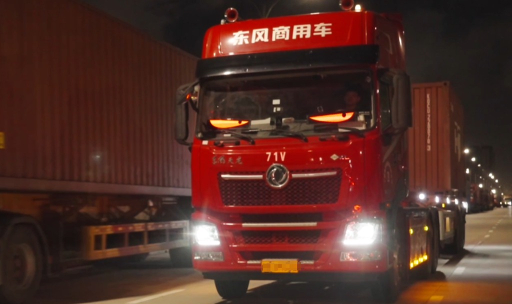 26个气耗！东风天龙KL——北仑港蒋师傅的"省心搭档"真靠谱