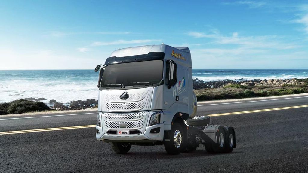 乘龙H7Pro创赢版LNG牵引车 干线运输创富先行者