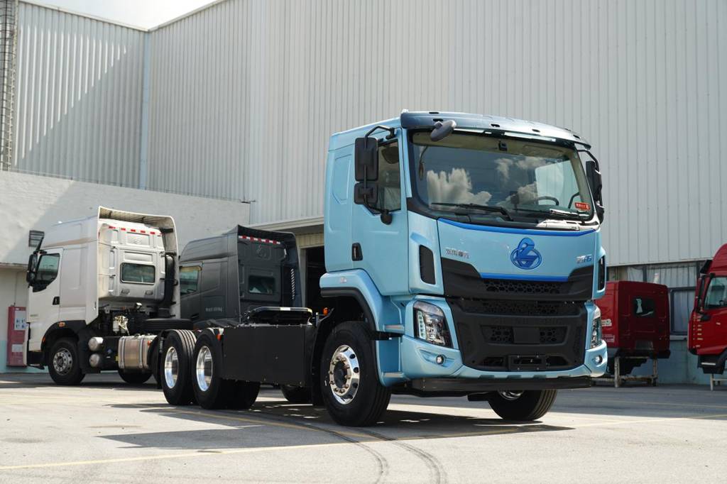 每年多赚7万，乘龙H5超轻版纯电牵引打造高效运营新标杆