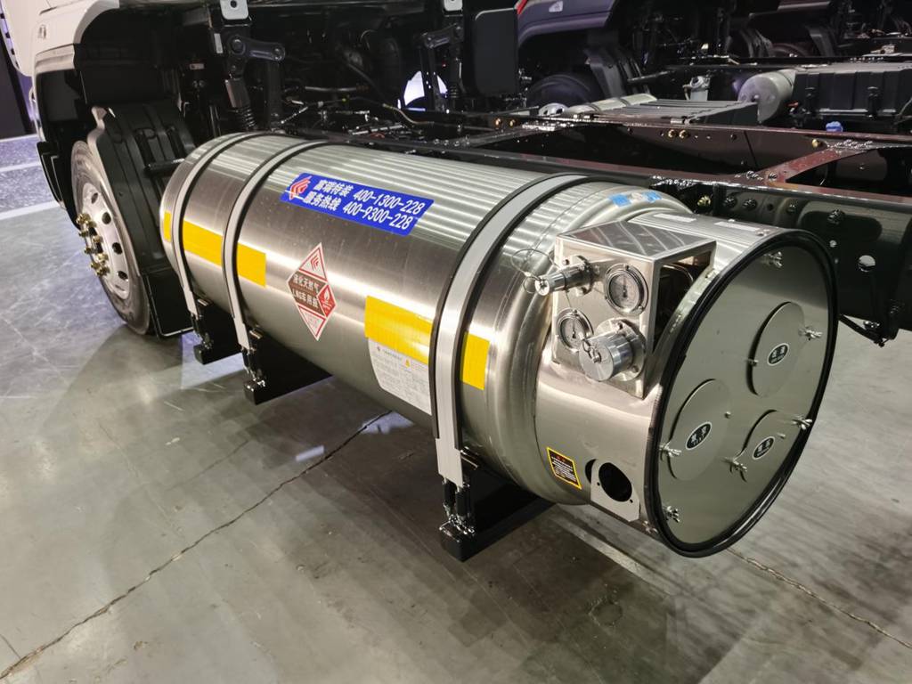 每年多赚8.4万！乘龙H5 LNG大单桥助卡友稳盈双11