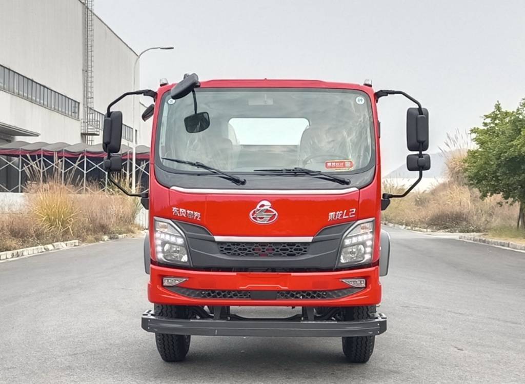 乘龙L2自卸车：以三重硬核实力，重塑城乡基建运输标杆