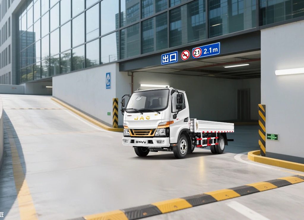 “穿山甲”领衔！江淮1卡骏铃地库车家族解锁城市配送新境