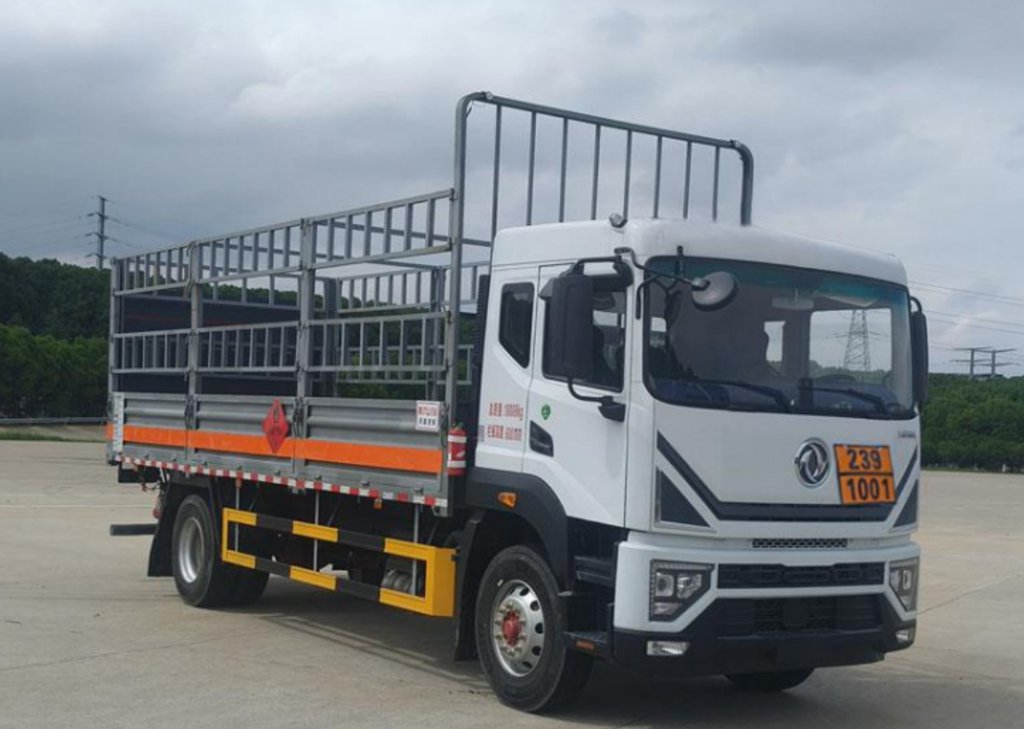 东风专致危化品运输车，让每一程都安心高效