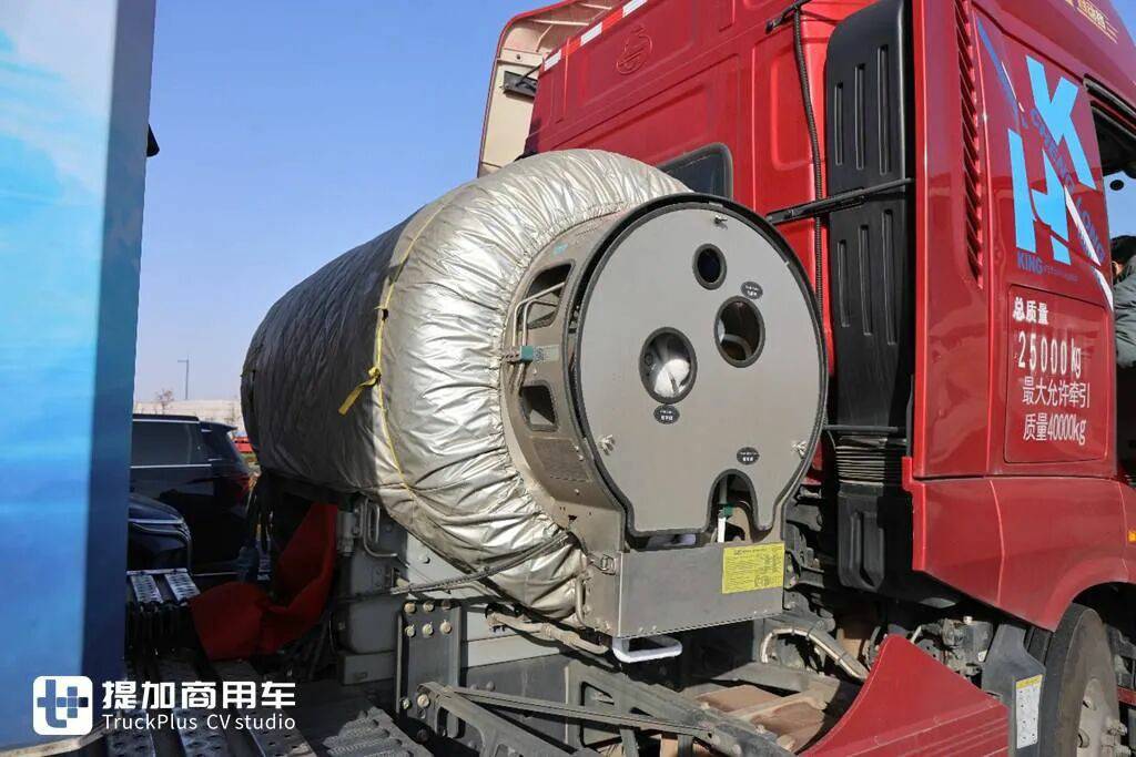 一趟连霍高速，深度体验乘龙HK燃气车，带你看它如何用实力征服西北路况