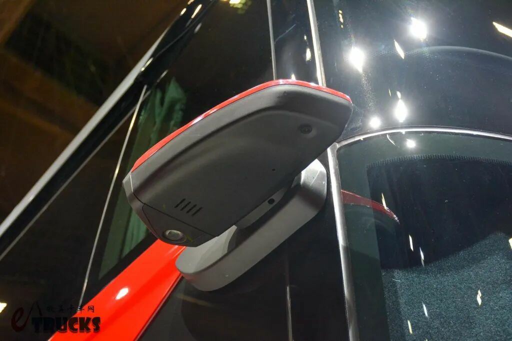 双层豪华大巴巅峰水准！厨房卫生间全都有？赛特拉S 531 DT双层巴士实拍