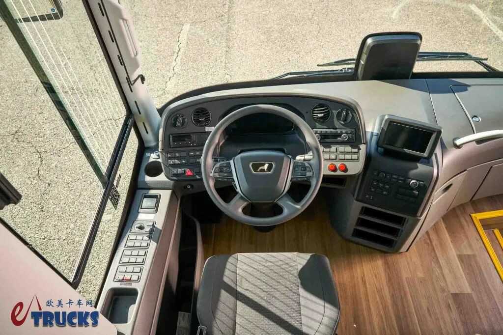 2025Busworld客车展｜EfficientHybrid高效混动加持，曼恩Lion’s Intercity城际客车上新