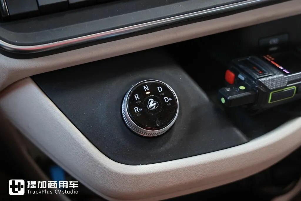 一趟连霍高速，深度体验乘龙HK燃气车，带你看它如何用实力征服西北路况