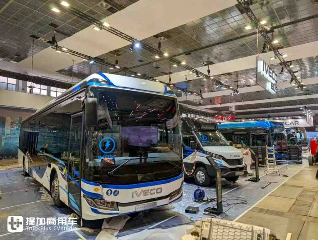 2025Busworld客车展｜伊利萨尔、马可波罗等企业亮相，“冷门”品牌也有强大旗舰产品！