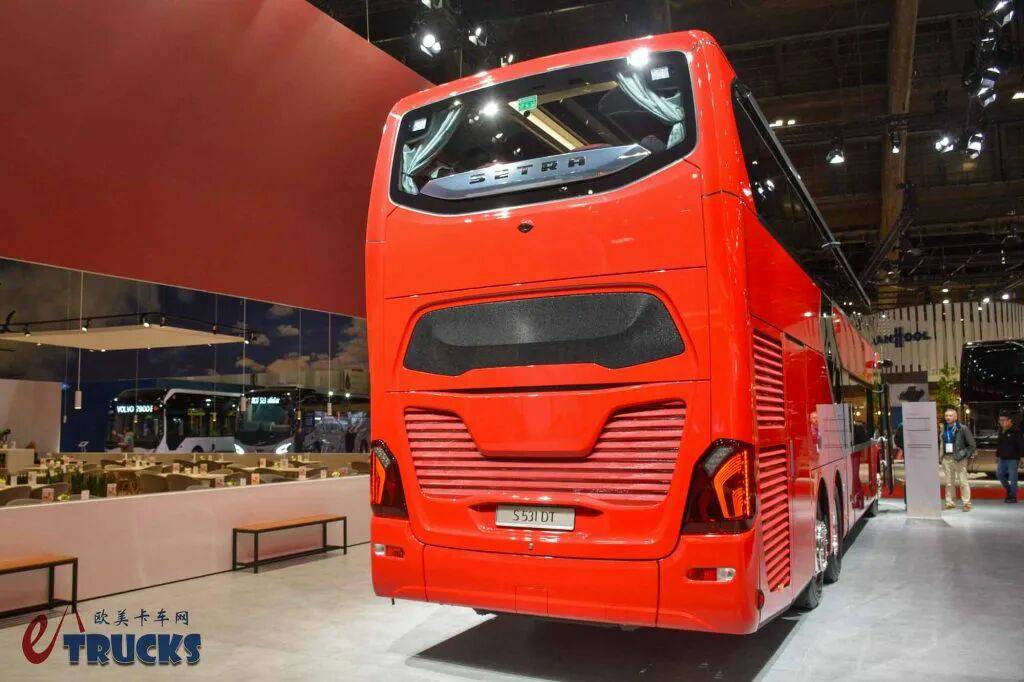 双层豪华大巴巅峰水准！厨房卫生间全都有？赛特拉S 531 DT双层巴士实拍