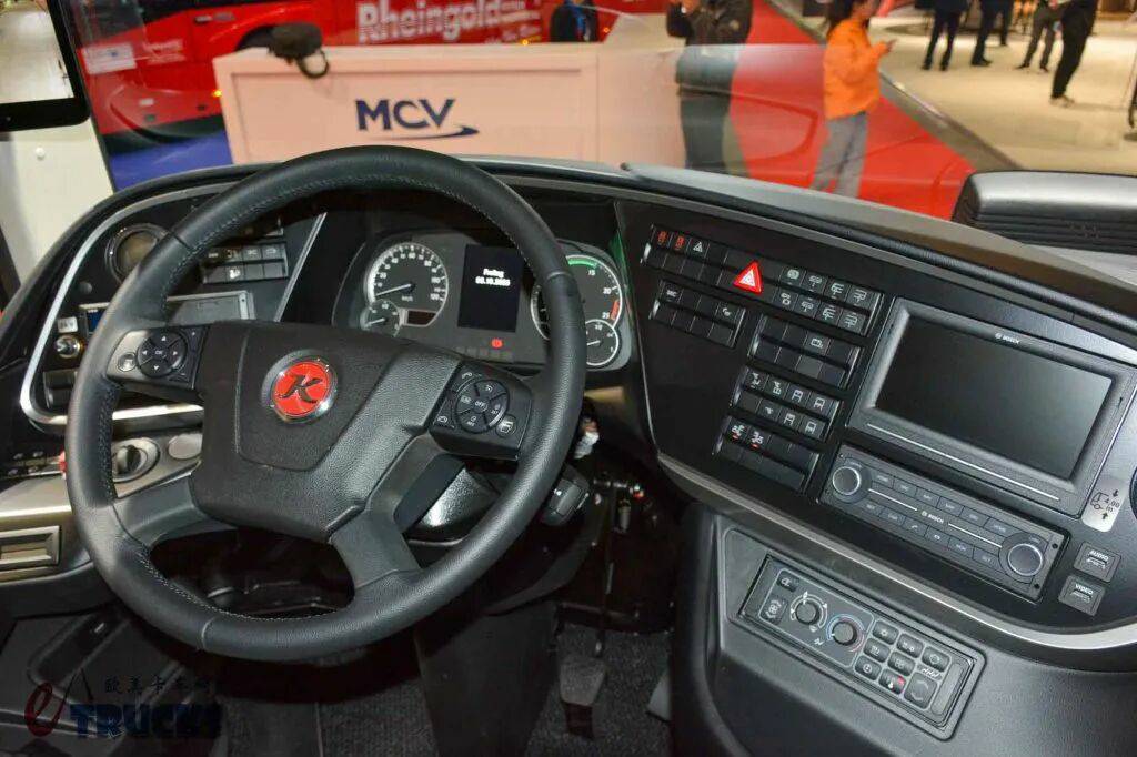 双层豪华大巴巅峰水准！厨房卫生间全都有？赛特拉S 531 DT双层巴士实拍