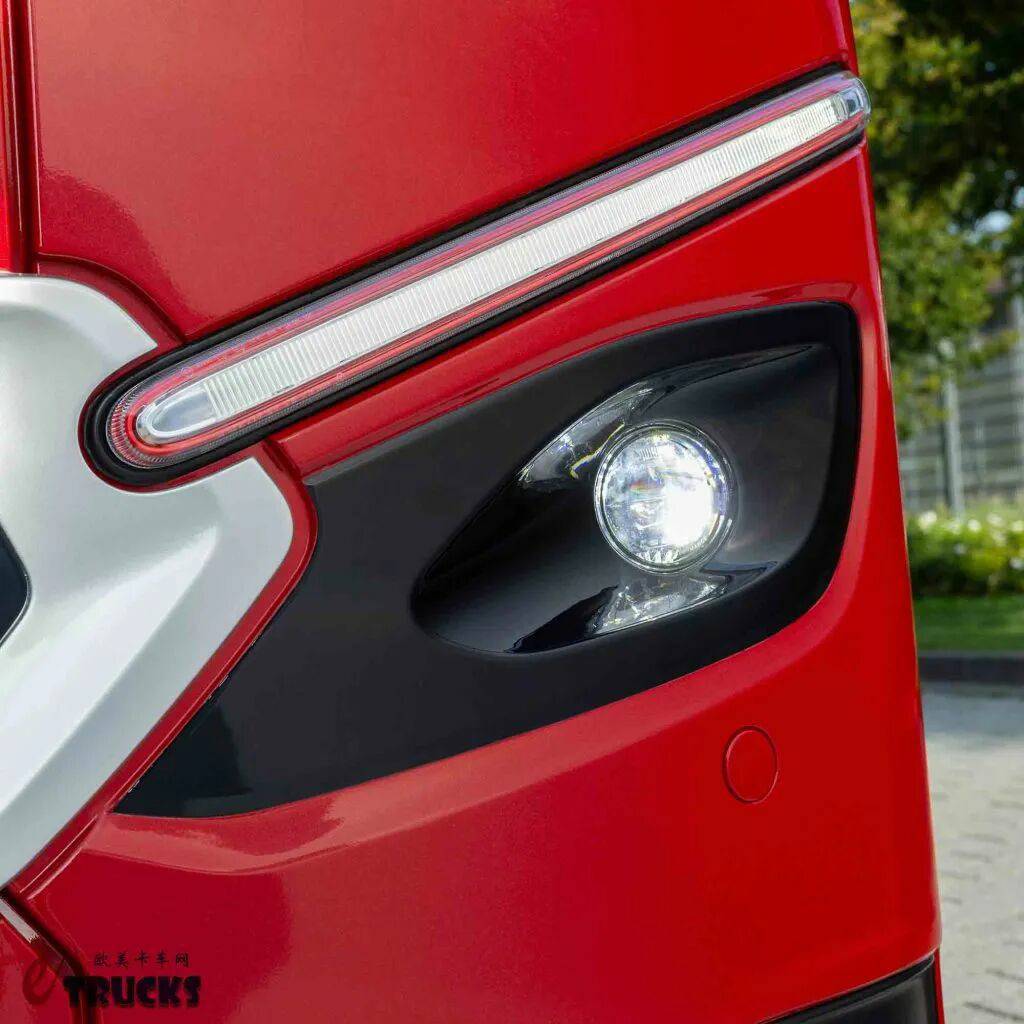 赛特拉不只有豪华大巴！设计让人眼前一亮？赛特拉S 515 LE混动城际客车实拍