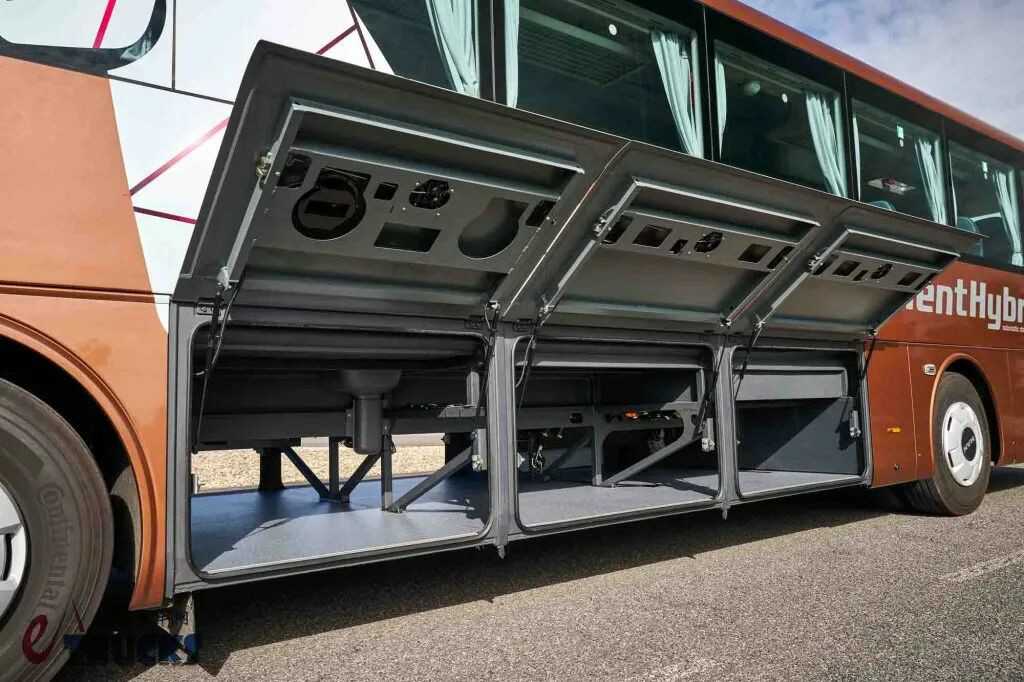 2025Busworld客车展｜EfficientHybrid高效混动加持，曼恩Lion’s Intercity城际客车上新