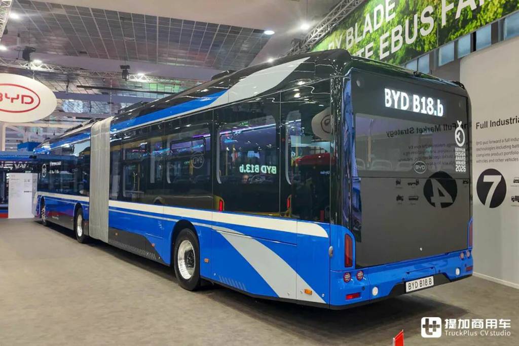 续航630公里，载客量146人！比亚迪B18.b铰接城市客车还有哪些“黑科技”？