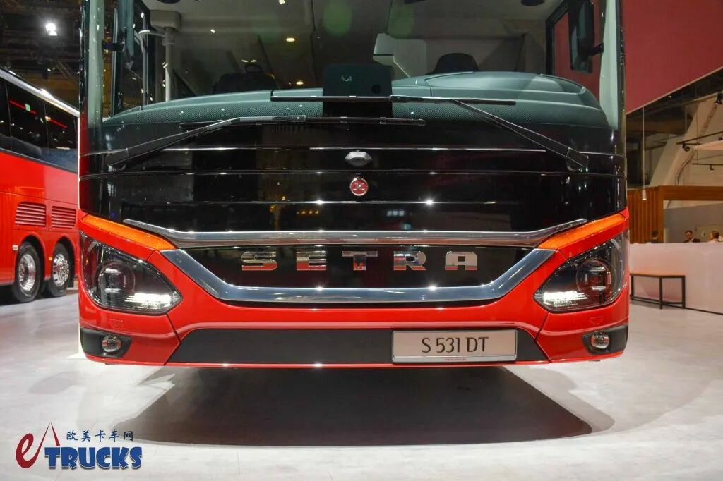 双层豪华大巴巅峰水准！厨房卫生间全都有？赛特拉S 531 DT双层巴士实拍