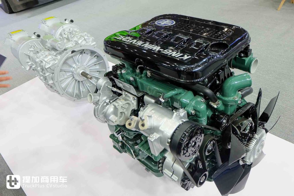 2025武汉车展｜5款新能源卡车亮相，还有30+文创产品？带您逛一汽解放展台