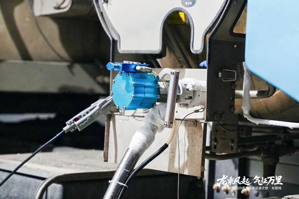 年省一万八！乘龙H7 Pro燃气牵引车万里长测成就“省气王”