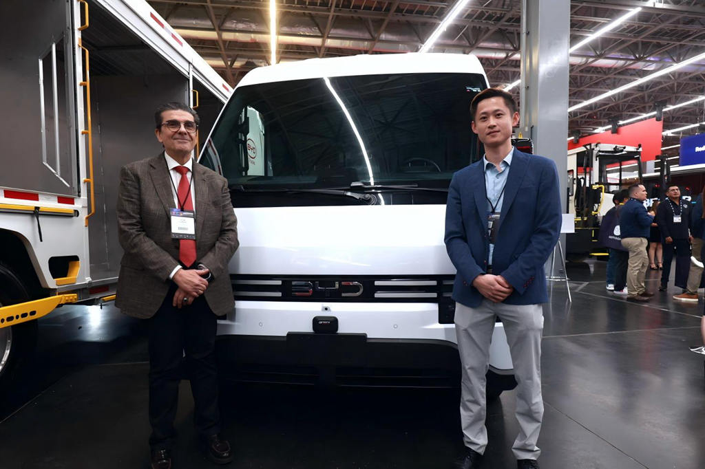 比亚迪全新纯电轿卡及厢式货车亮相拉美最大商用车展
