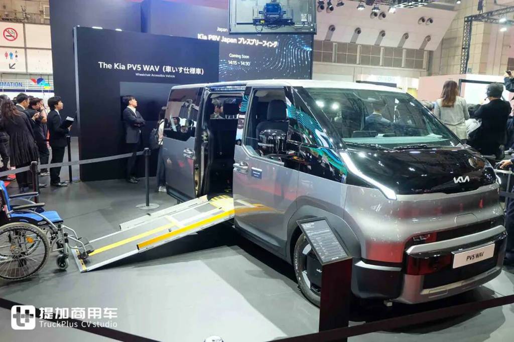 起亚的电动VAN车，客运货运全满足！起亚PV5登陆日本市场，实拍带你看实力几何