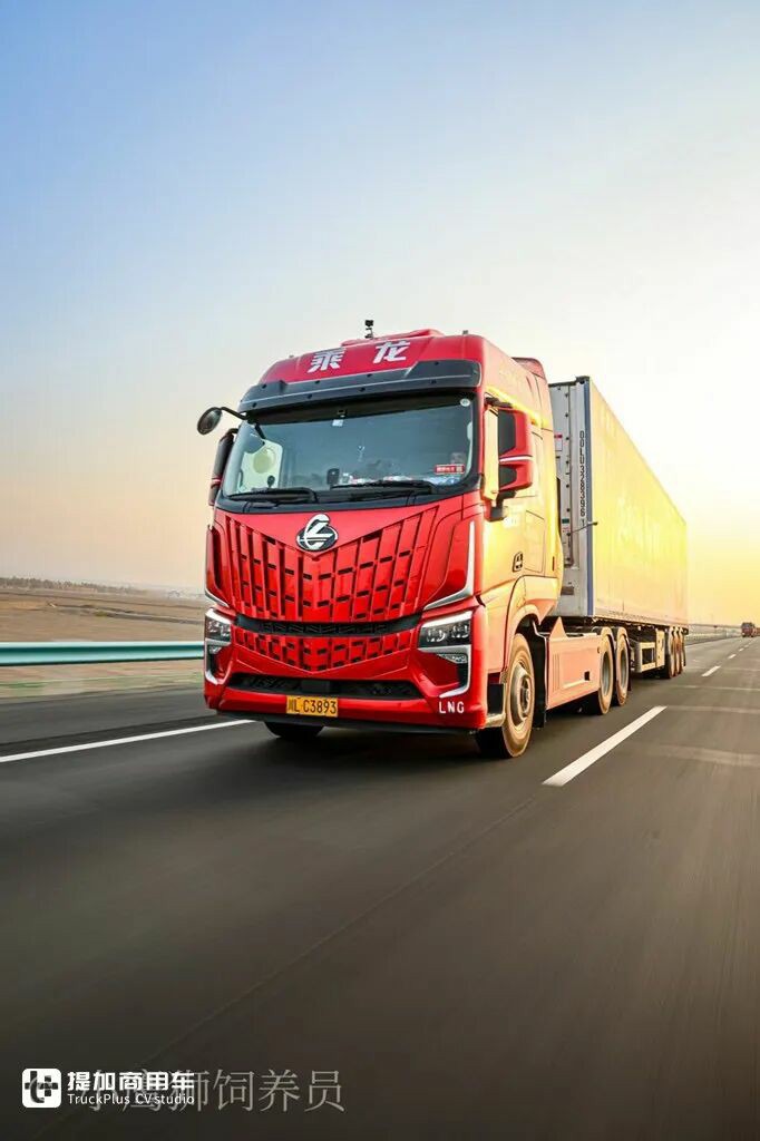 乘龙HK燃气牵引车穿越新疆，新疆各种极限路测下，它的表现如何？