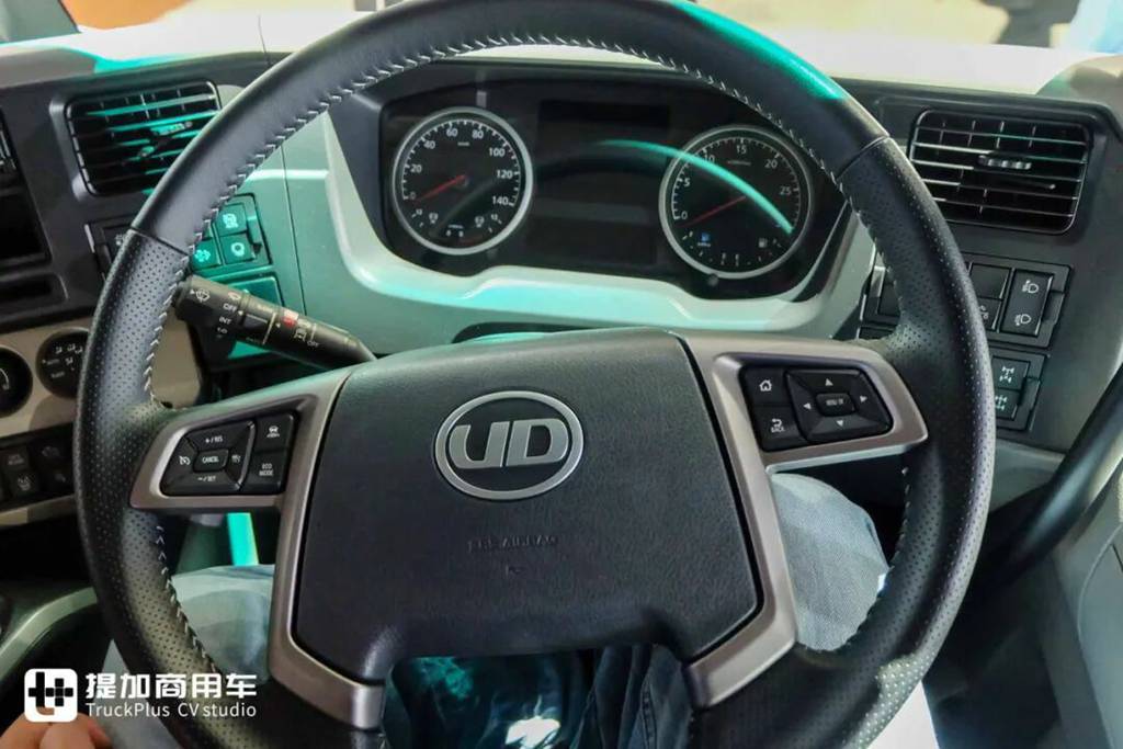 曾是东风天龙的“兄弟”，日产柴还记得吗？今年恰逢诞生90周年，还推出了一款UD Quon纪念版牵引车！