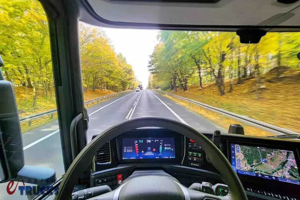 更小更轻更便宜，或将国产？斯堪尼亚全新Super 11五缸柴油机实力几何？油耗动力实测来了！