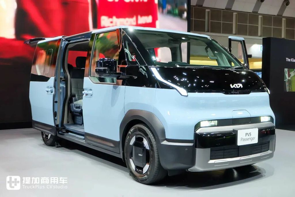 起亚的电动VAN车，客运货运全满足！起亚PV5登陆日本市场，实拍带你看实力几何