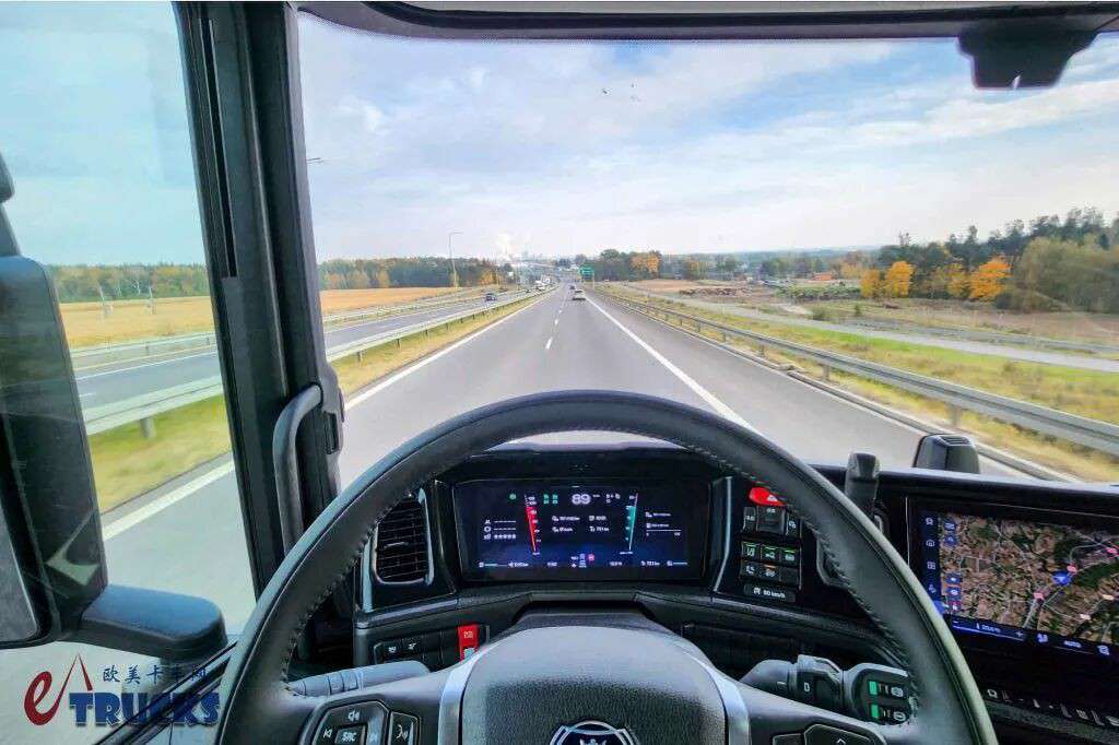 更小更轻更便宜，或将国产？斯堪尼亚全新Super 11五缸柴油机实力几何？油耗动力实测来了！