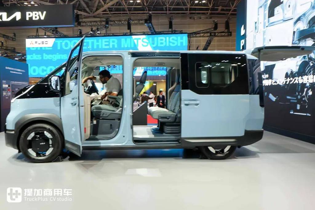 起亚的电动VAN车，客运货运全满足！起亚PV5登陆日本市场，实拍带你看实力几何