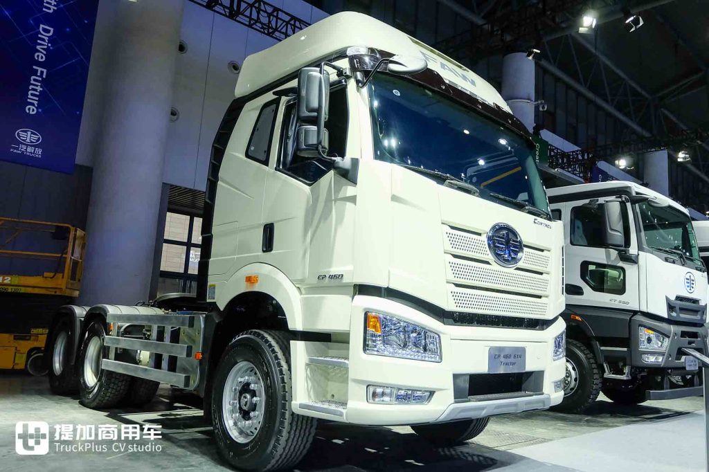 公路列车牵引车、全驱工程车抢眼!解放海外品牌CORTRON来袭,实拍带您看亮点车型!