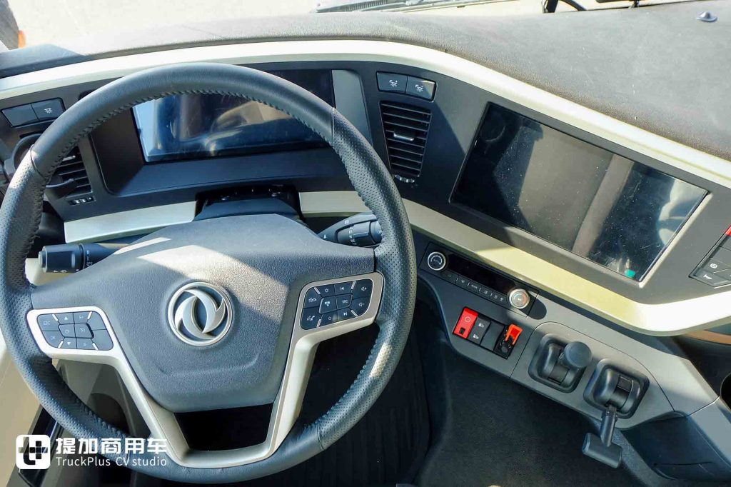 600匹的东方力量！东风新疆畅行X9出口版牵引车实拍，和国内版有何不同？