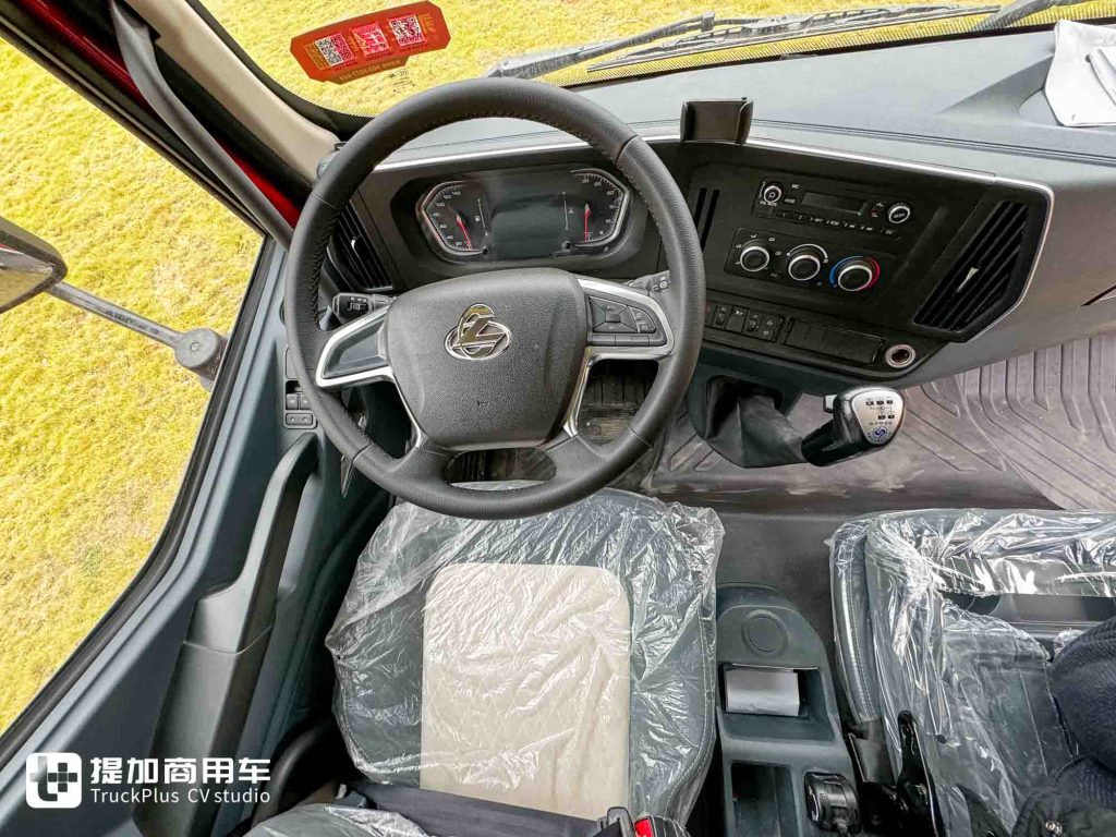 卡车秒变150㎡大酒店？哪里需要开哪里！乘龙M3V移动宴席车实拍
