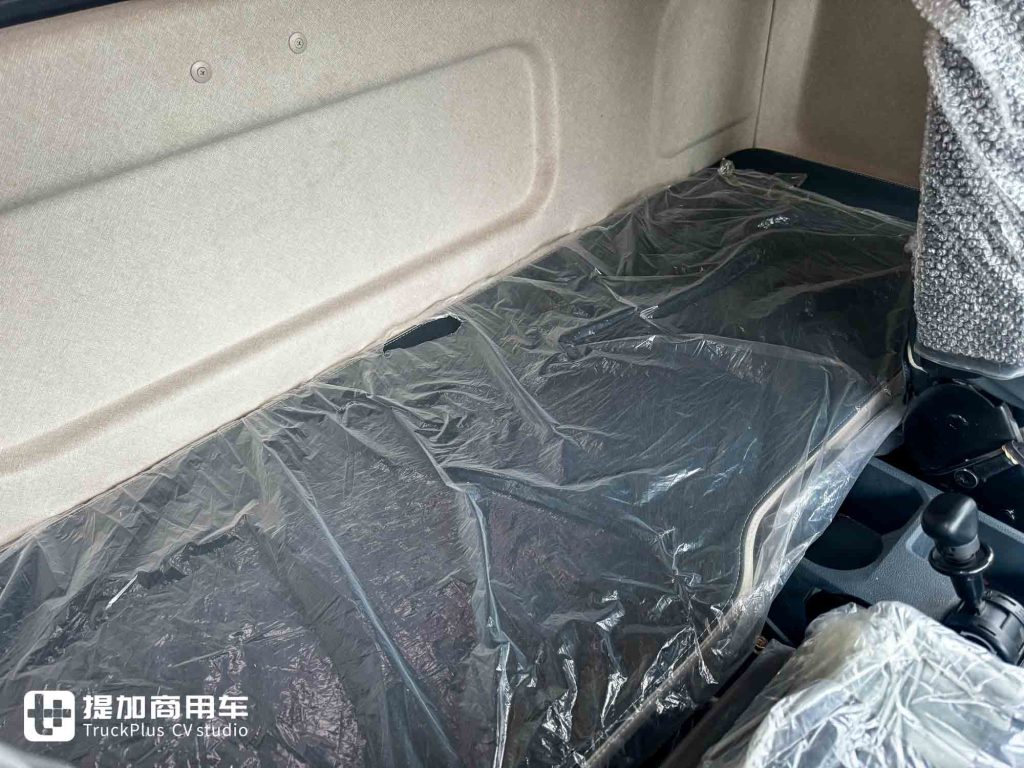 卡车秒变150㎡大酒店？哪里需要开哪里！乘龙M3V移动宴席车实拍