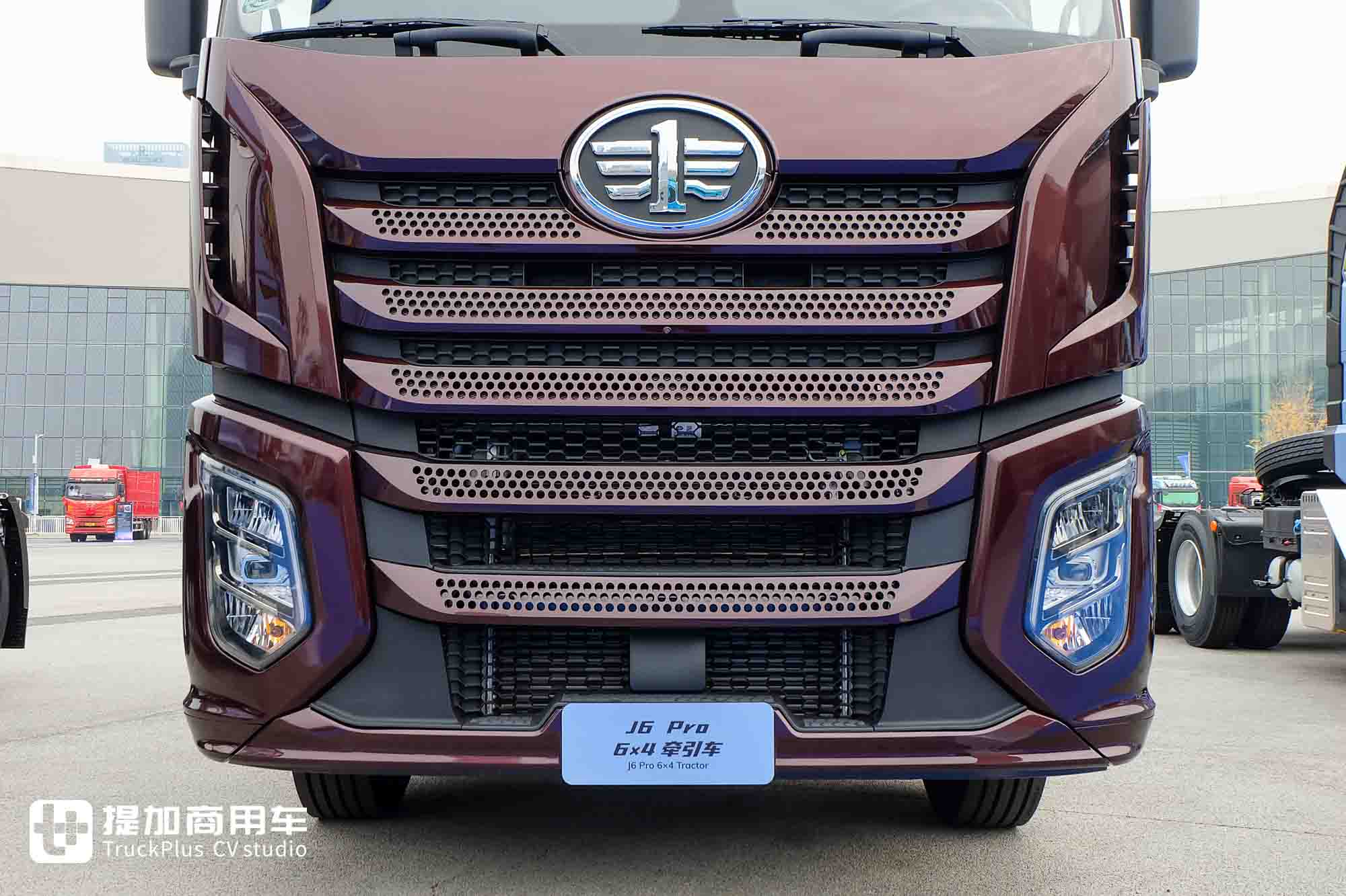 解放J6家族又添新成员！内外焕新的J6 Pro车型，到底还有哪些不一样