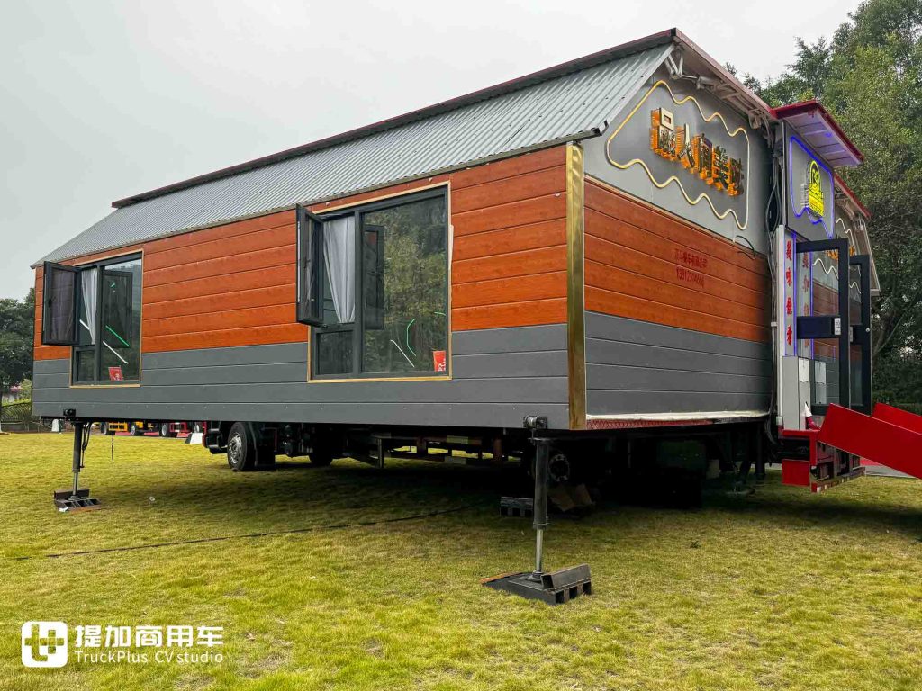 卡车秒变150㎡大酒店？哪里需要开哪里！乘龙M3V移动宴席车实拍