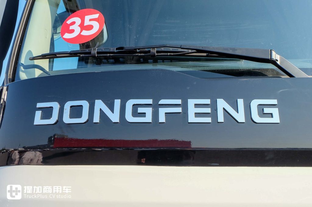 600匹的东方力量！东风新疆畅行X9出口版牵引车实拍，和国内版有何不同？