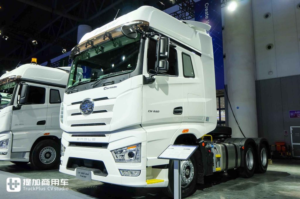 公路列车牵引车、全驱工程车抢眼!解放海外品牌CORTRON来袭,实拍带您看亮点车型!