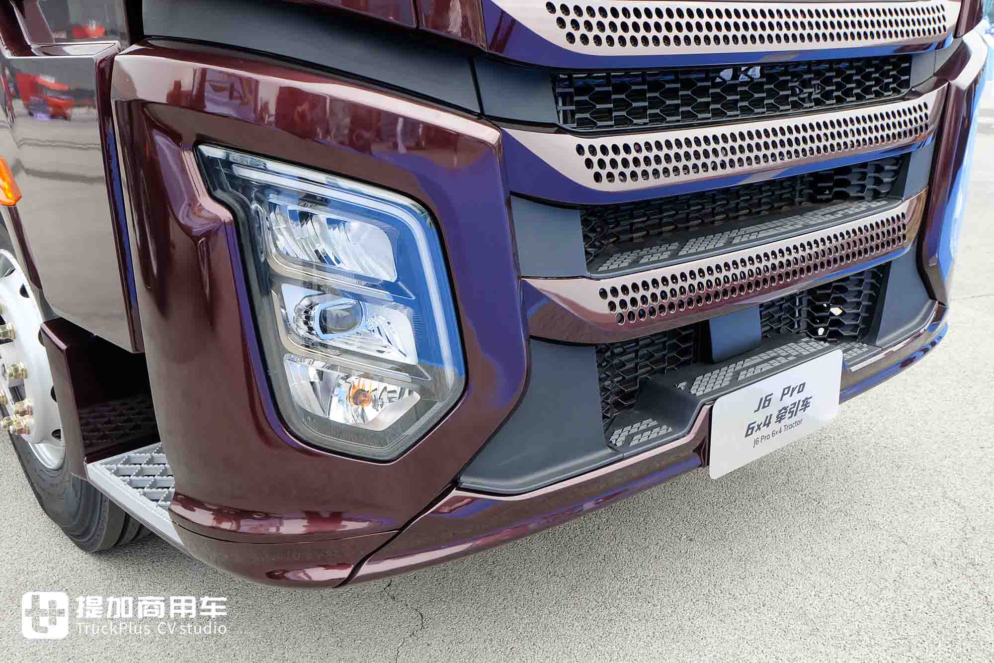 解放J6家族又添新成员！内外焕新的J6 Pro车型，到底还有哪些不一样？