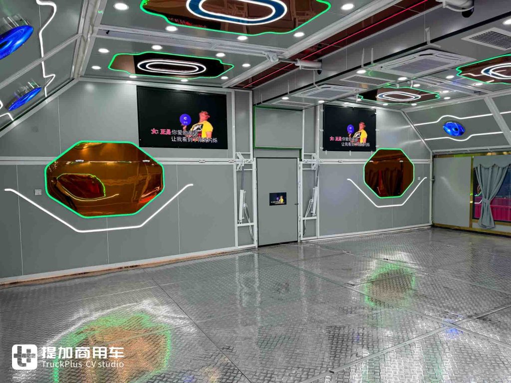 卡车秒变150㎡大酒店？哪里需要开哪里！乘龙M3V移动宴席车实拍