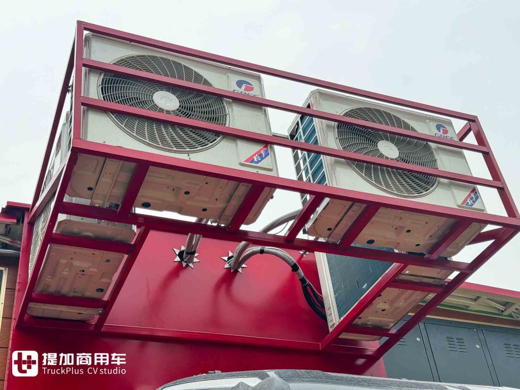 卡车秒变150㎡大酒店？哪里需要开哪里！乘龙M3V移动宴席车实拍