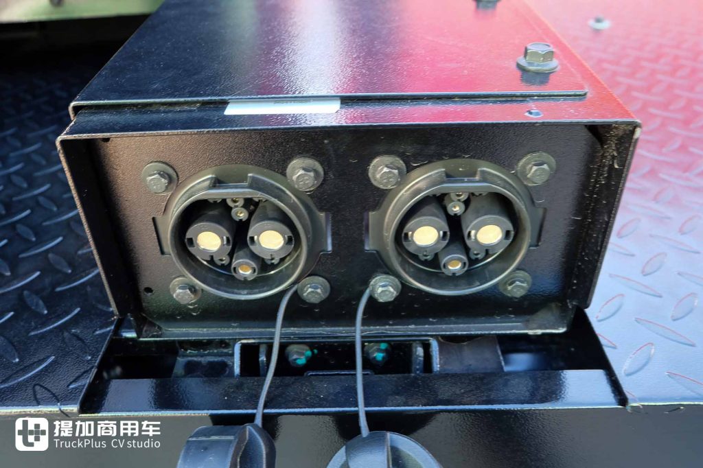 续航超2000KM的新能源重卡?远程星瀚H 2000度电液态新能源4×2牵引车来袭!