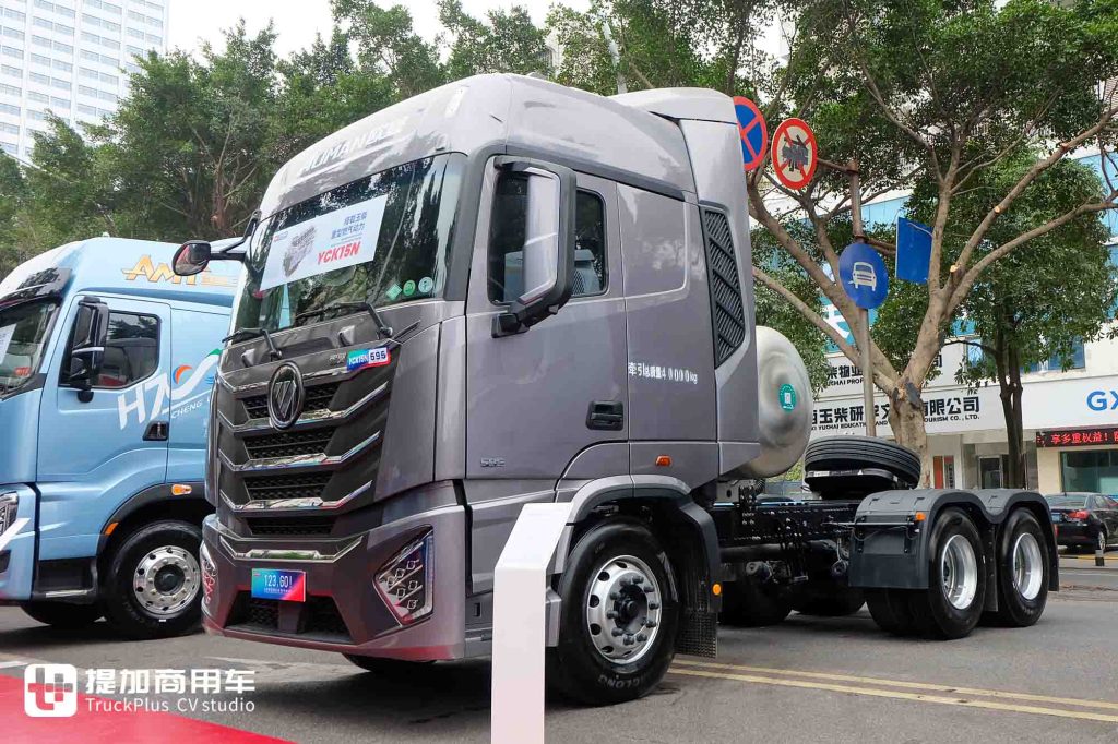 玉柴的燃气机也这么给力？乘龙、欧曼等品牌都在用，带你看玉柴年会上的燃气重卡阵容！