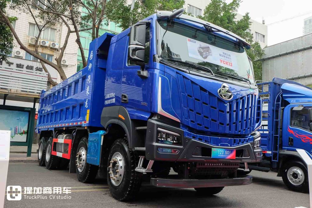 柴油动力扎实，飞轮增程动力更抢眼！玉柴2026合作伙伴大会现场还有哪些重卡车型？