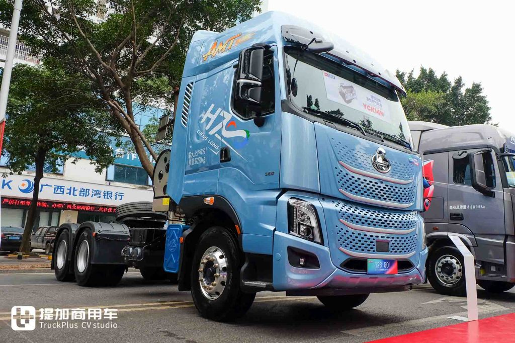 玉柴的燃气机也这么给力？乘龙、欧曼等品牌都在用，带你看玉柴年会上的燃气重卡阵容！